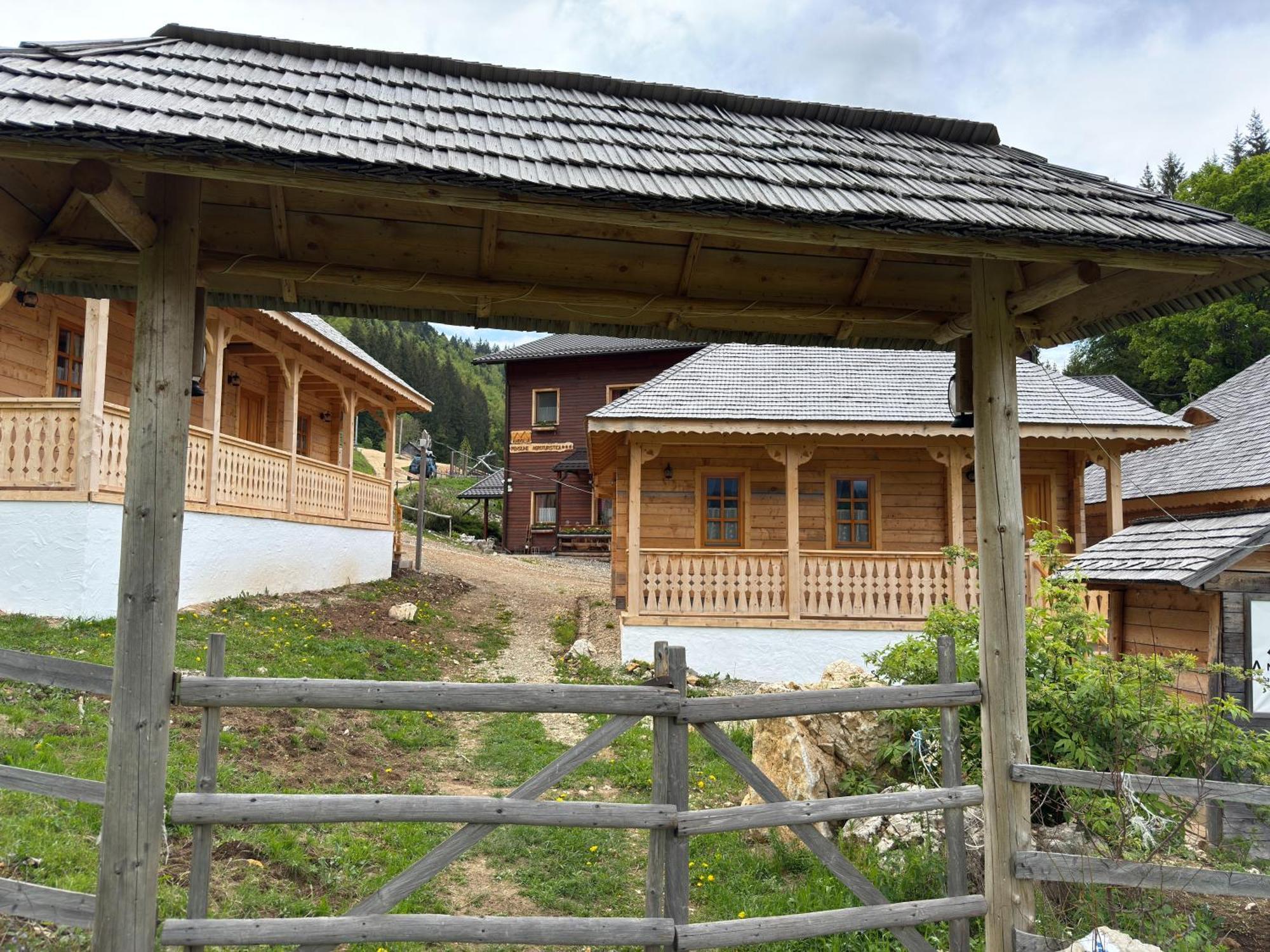 Vila Andolia Moeciu De Sus Exteriér fotografie